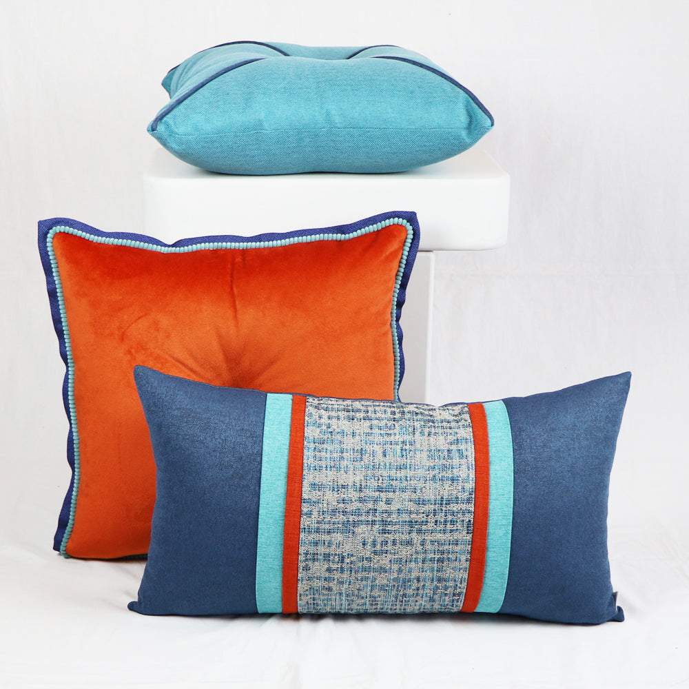 BUTTON PILLOW