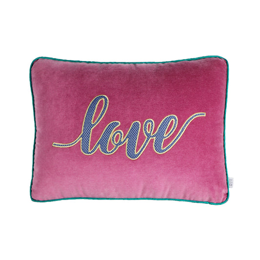 LOVE İŞLEMELİ DEKORATİF YASTIK