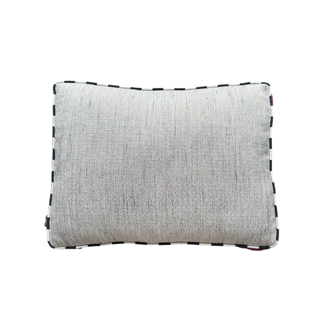 KALP PİKOLU FAÇALI DEKORATİF YASTIK