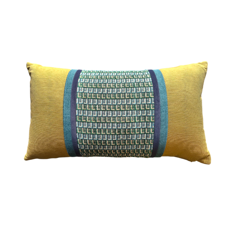 DESENLİ DİKDÖRTGEN DEKORATİF YASTIK