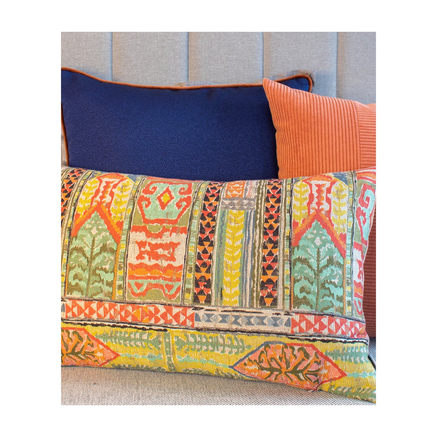 GEOMETRIC PATTERNED DECORATIVE PILLOW
